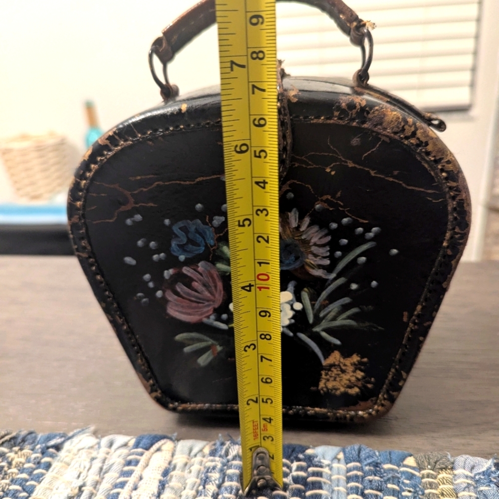 Vintage 1950s Hand-Painted Leather Box Purse w/ Batik Lining – Mid-Century Novel - Picture 8 of 10